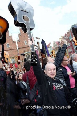 Bijemy Gitarowy Rekord Guinnessa Bijemy Gitarowy Rekord Guinnessa