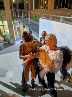 Beth Hart - vocal Beth Hart - vocal